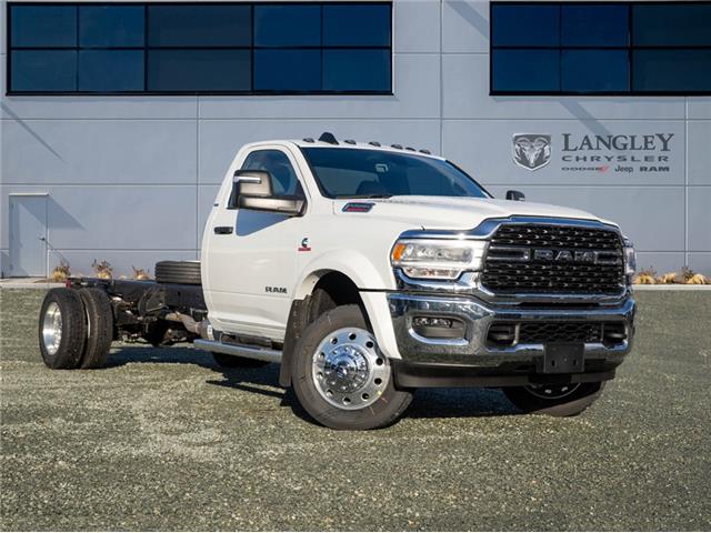 2024 RAM 5500 Chassis Tradesman/SLT (Stk: R405032) in Surrey - Image 1 of 14