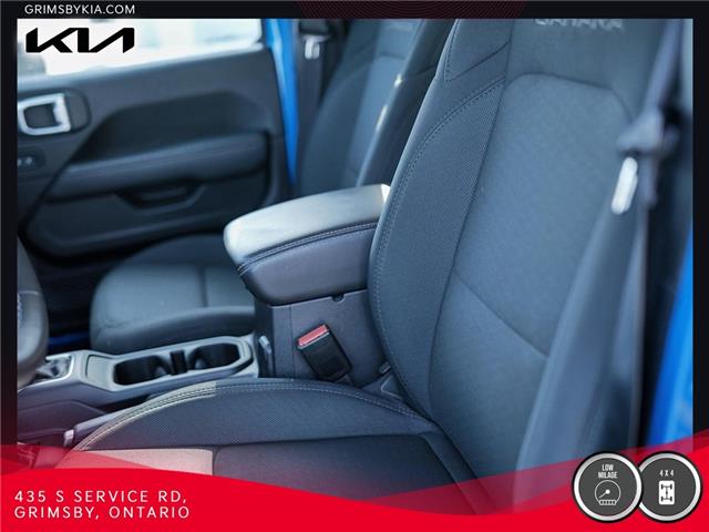 2023 Jeep Wrangler 4 Door SAHARA | High Altitude 4 Door 4x4 | FREEDOM TOP (Stk: U2951) in Grimsby - Image 9 of 17