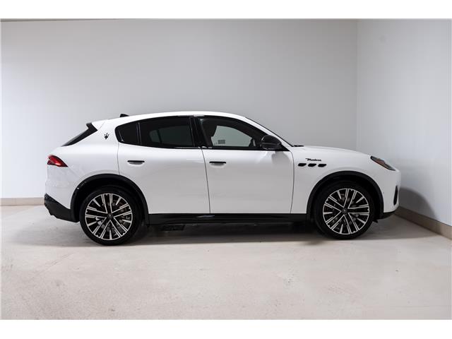 2025 Maserati Grecale Modena (Stk: 1315MC) in Calgary - Image 4 of 36