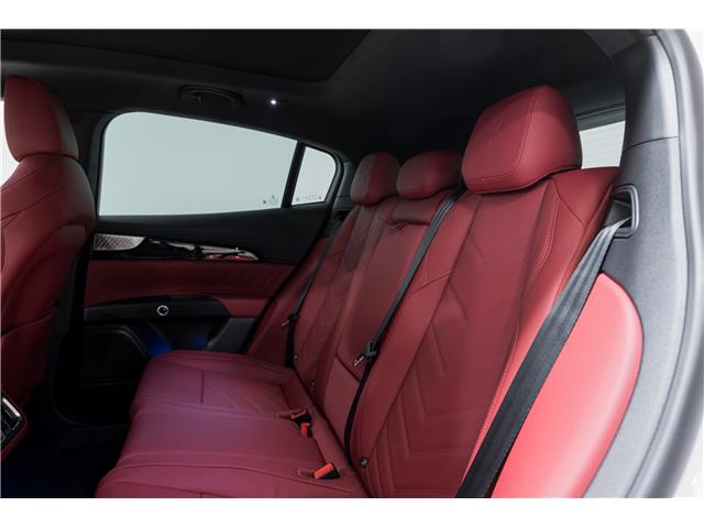 2025 Maserati Grecale Modena (Stk: 1315MC) in Calgary - Image 34 of 36