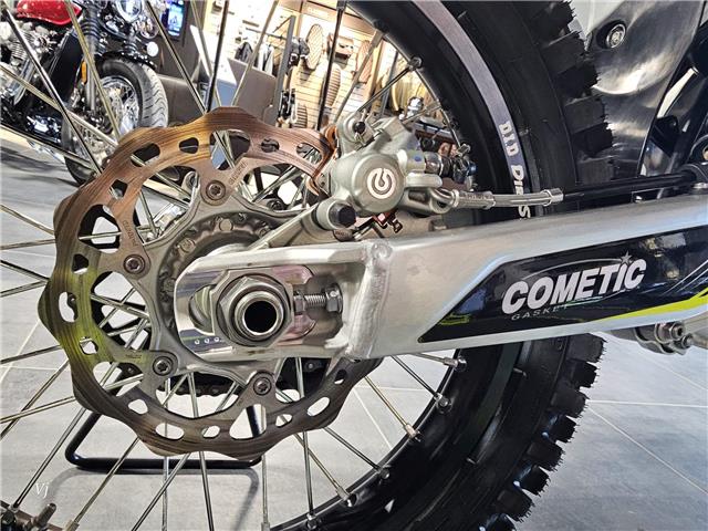 2025 Triumph TF450-X RC EDITION (Stk: 25TD-001) in Grande Prairie - Image 16 of 17