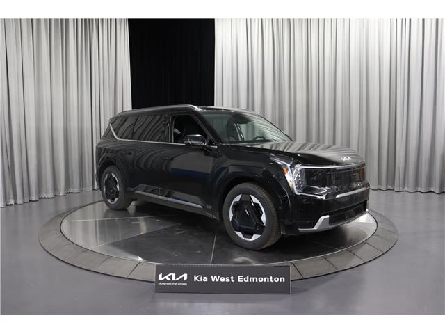 2025 Kia EV9 Land w/Premium Package (Stk: 25864) in Edmonton - Image 1 of 33