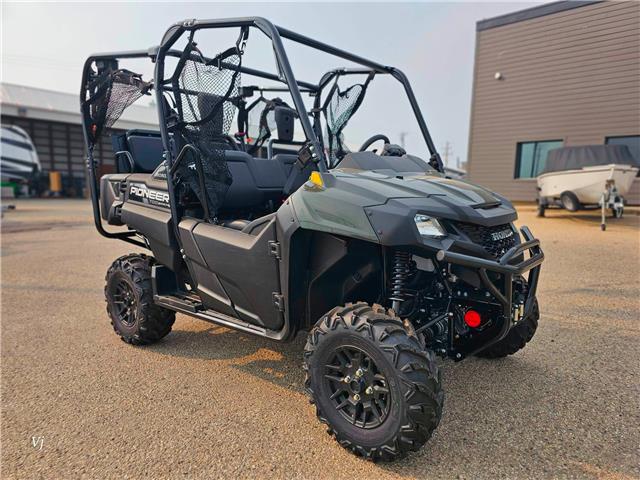 2025 Honda PIONEER 700-4 DELUXE (Stk: 25HX-012) in Grande Prairie - Image 4 of 11