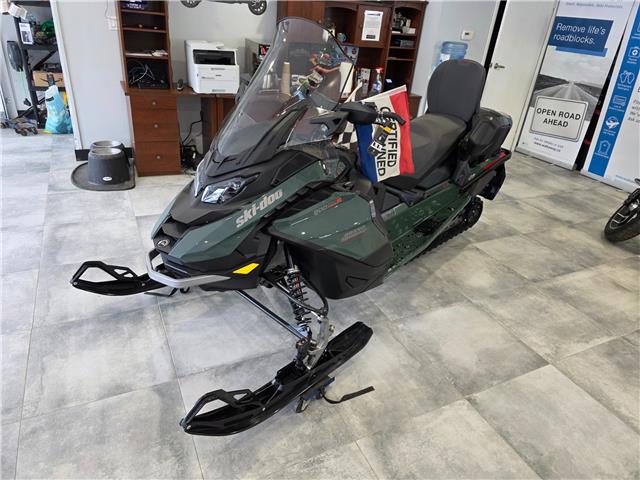 2024 Ski-Doo GRAND TOURING 900 ACE TURBO R LE WITH LUXURY PACKAGE Dark Green with 1km at $20,995