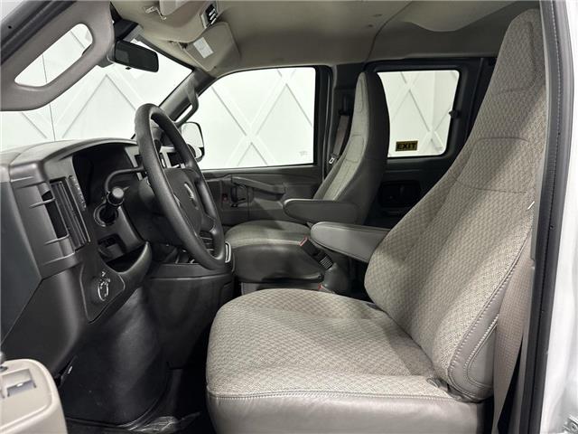 2024 GMC Savana 3500 LT (Stk: ATNP9086) in Vaughan - Image 11 of 28