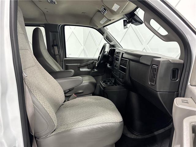 2024 GMC Savana 3500 LT (Stk: ATNP9086) in Vaughan - Image 22 of 28