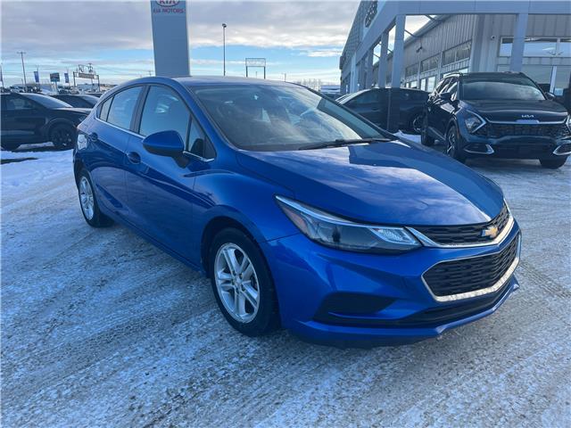 2017 Chevrolet Cruze Hatch LT Auto (Stk: CR25005A) in Cold Lake - Image 1 of 13