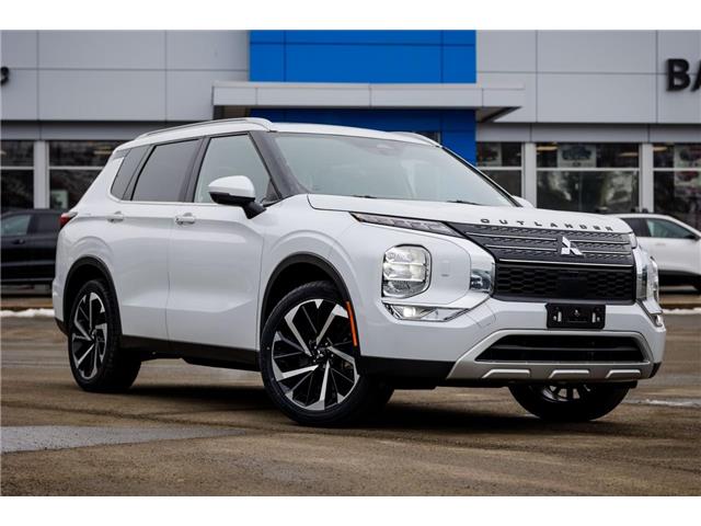2023 Mitsubishi Outlander SEL (Stk: 4P641A) in Kamloops - Image 1 of 17