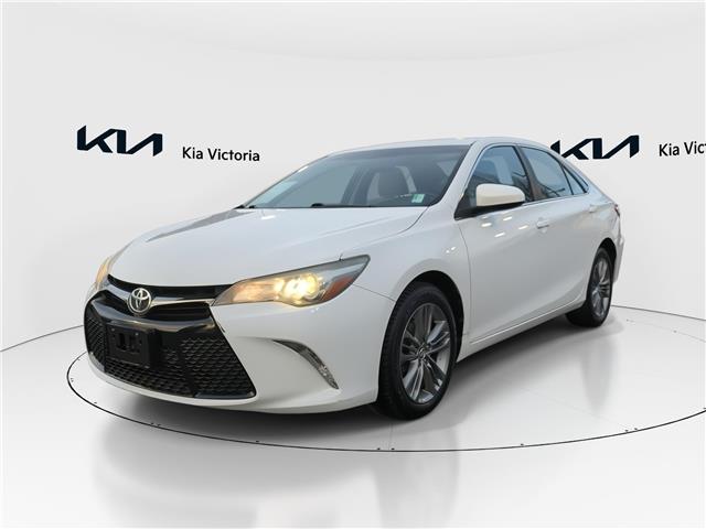 2016 Toyota Camry LE (Stk: EV624-302A) in Victoria, BC - Image 1 of 22