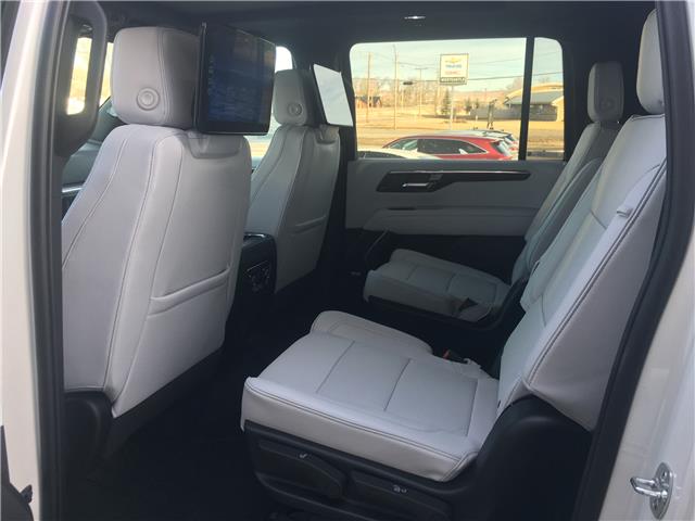 2025 Chevrolet Suburban Premier (Stk: 25SB5780) in Pincher Creek - Image 8 of 19