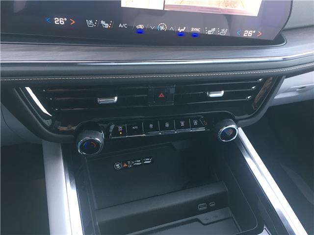 2025 Chevrolet Suburban Premier (Stk: 25SB5780) in Pincher Creek - Image 18 of 19