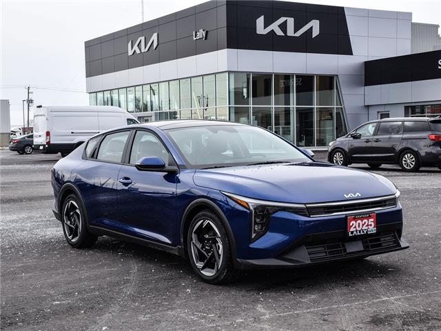2025 Kia K4 EX+ (Stk: LKFR00220) in Chatham - Image 1 of 32