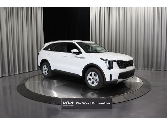 2025 Kia Sorento 2.5L LX (Stk: 25944) in Edmonton - Image 1 of 23