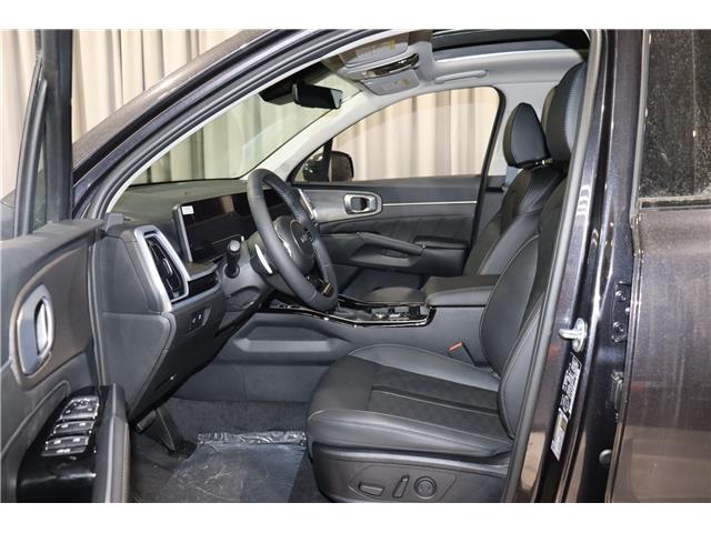 2025 Kia Sorento 2.5T X-Line (Stk: 25966) in Edmonton - Image 10 of 25