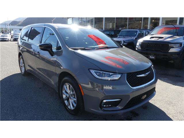 2025 Chrysler Pacifica Select (Stk: TS067) in Kamloops - Image 1 of 25