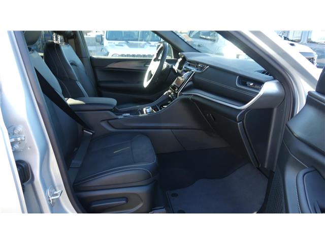 2025 Jeep Grand Cherokee L Laredo (Stk: TS069) in Kamloops - Image 23 of 24