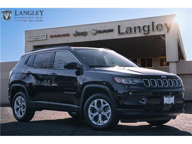 2025 Jeep Compass North (Stk: S553984) in Surrey - Image 1 of 18