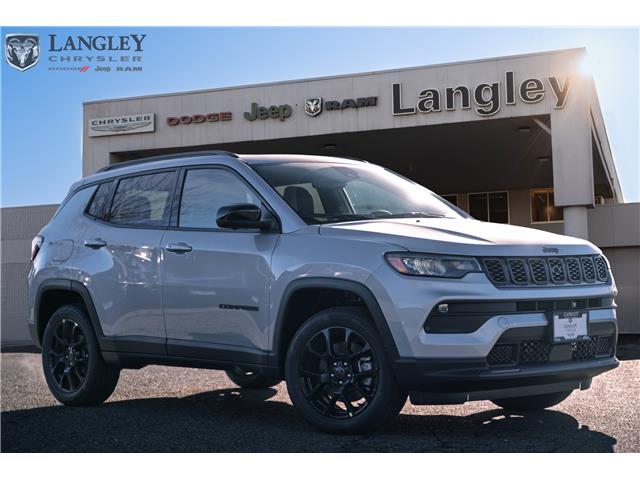 2025 Jeep Compass Altitude (Stk: S557816) in Surrey - Image 1 of 18