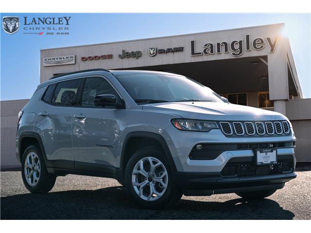 2025 Jeep Compass North (Stk: S553985) in Surrey - Image 1 of 18