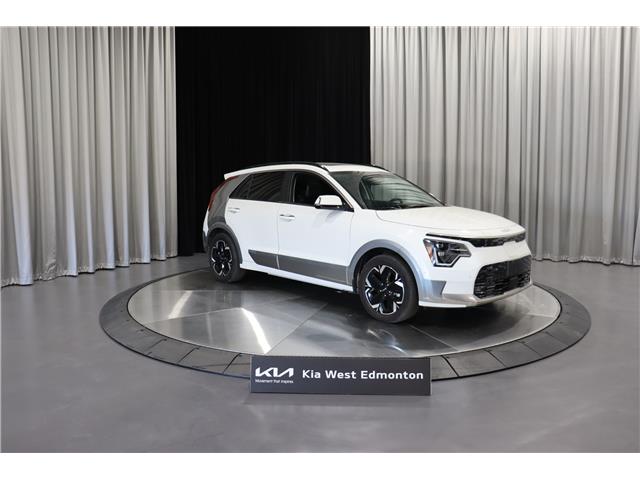 2023 Kia Niro EV Limited w/Snow White Pearl & Grey Exterior (Stk: BM4780) in Edmonton - Image 1 of 27