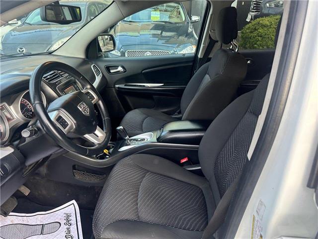 2016 Dodge Journey SXT/Limited (Stk: D102416-1) in Scarborough - Image 9 of 16