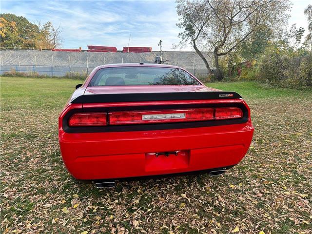2009 Dodge Challenger SRT8 (Stk: D588843) in Scarborough - Image 4 of 31