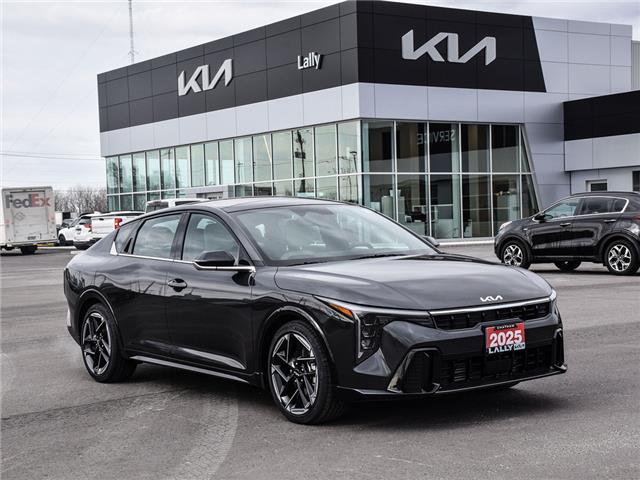 2025 Kia K4 GT-Line Turbo (Stk: LKFR00250) in Chatham - Image 1 of 28