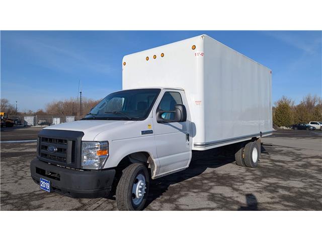2019 Ford E-450 Cutaway Base (Stk: CKDC41260P) in Cobourg - Image 1 of 22