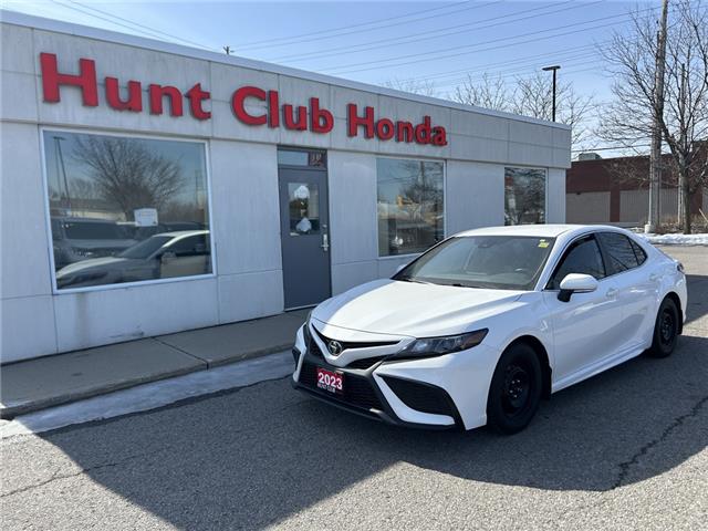 2023 Toyota Camry SE (Stk: 250304A) in Ottawa - Image 1 of 18