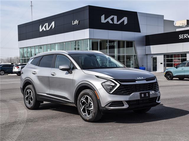 2025 Kia Sportage LX (Stk: LKSP00246) in Chatham - Image 1 of 26