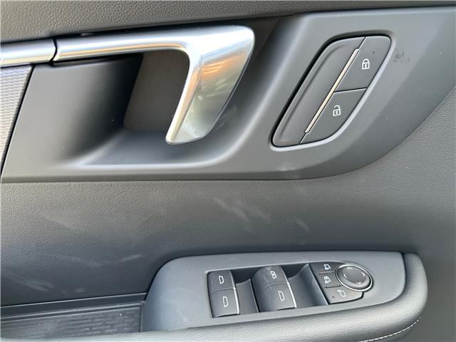 2025 Buick Enclave Sport Touring (Stk: J211363) in Newmarket - Image 11 of 29