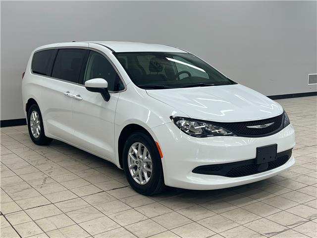 2023 Chrysler Grand Caravan SXT (Stk: R558369A) in Courtenay - Image 1 of 17