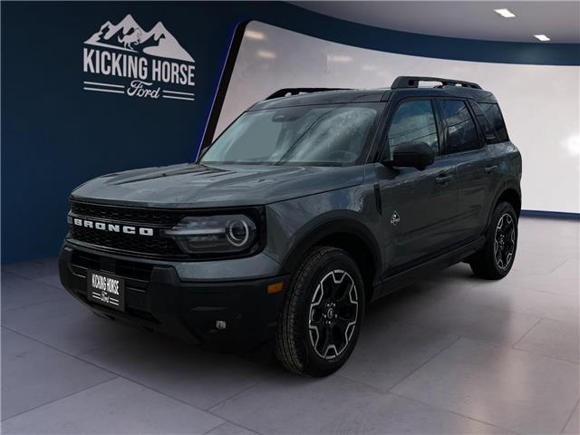 2025 Ford Bronco Sport Outer Banks (Stk: 11935) in Golden - Image 1 of 17