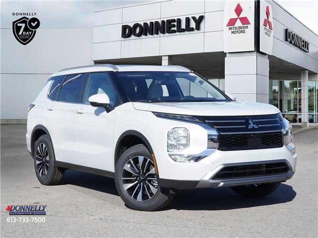 2025 Mitsubishi Outlander LE (Stk: MZ40) in Ottawa - Image 1 of 23