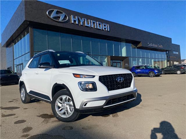 2025 Hyundai Venue Preferred w/Two-Tone (Stk: 80204) in Saskatoon - Image 1 of 30