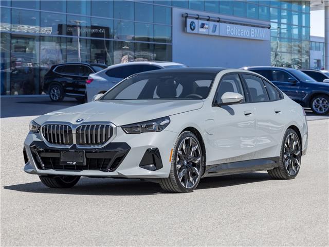 2025 BMW 550e xDrive (Stk: 5T82018) in Brampton - Image 1 of 34