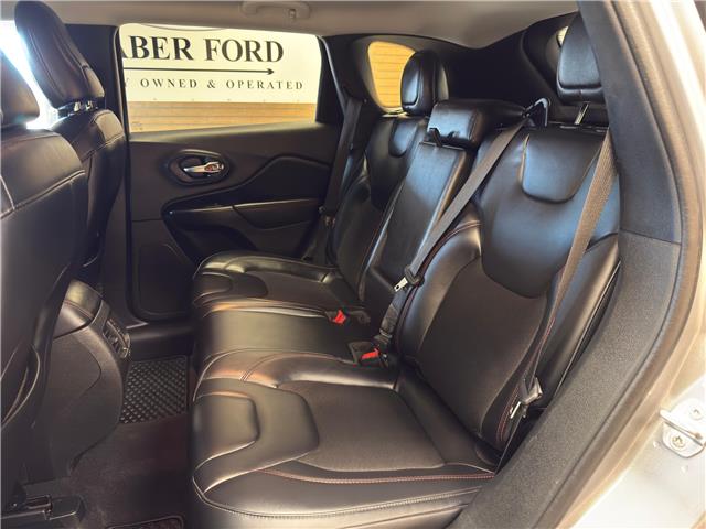 2020 Jeep Cherokee Trailhawk (Stk: U517460) in Shellbrook - Image 22 of 23