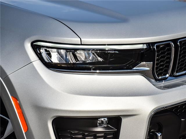 2025 Jeep Grand Cherokee Overland (Stk: 25-0025) in Toronto - Image 4 of 31