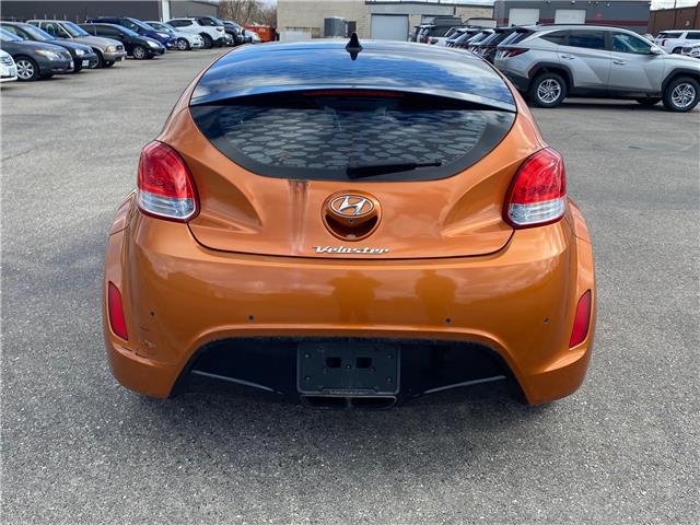 2016 Hyundai Veloster Tech (Stk: R252A) in Chatham - Image 3 of 16 2016 Hyundai Veloster Tech (Stk: R252A) in Chatham - Image 3 of 16