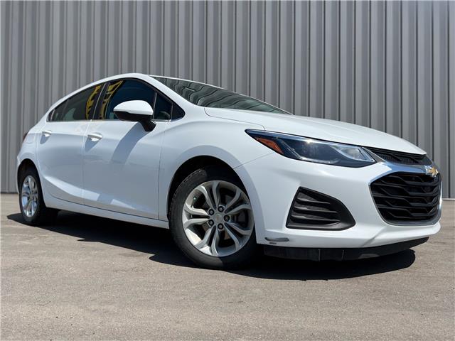 2019 Chevrolet Cruze LT (Stk: 90301A) in Saskatoon - Image 1 of 21