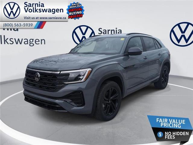 2025 Volkswagen Atlas Cross Sport 2.0 TSI Comfortline R-Line Black Edition (Stk: V2579) in Sarnia - Image 1 of 24