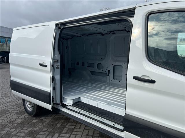 2025 Ford Transit-150 Cargo Base (Stk: 2501270) in Ottawa - Image 7 of 15