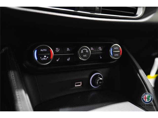 2025 Alfa Romeo Stelvio Base (Stk: AR2541) in Edmonton - Image 16 of 27