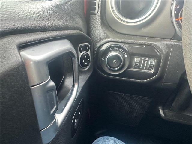 2018 Jeep Wrangler Unlimited Sahara (Stk: J230266) in Scarborough - Image 12 of 19 2018 Jeep Wrangler Unlimited Sahara (Stk: J230266) in Scarborough - Image 12 of 19