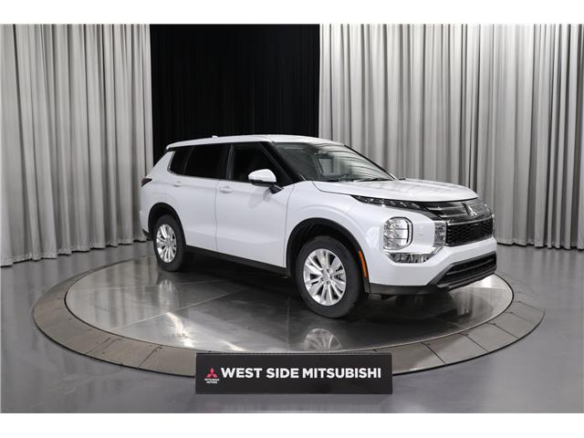 2025 Mitsubishi Outlander ES (Stk: T25319) in Edmonton - Image 1 of 26