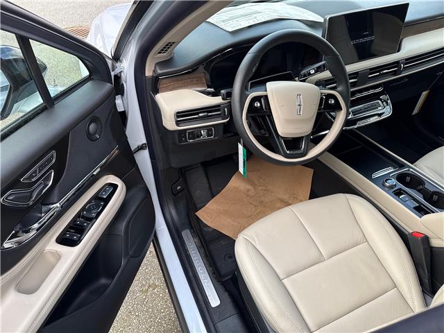2025 Lincoln Corsair Grand Touring (Stk: 256177) in Vancouver - Image 7 of 12