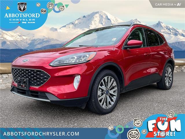 2022 Ford Escape Titanium Hybrid (Stk: AAB03428) in Abbotsford - Image 1 of 24