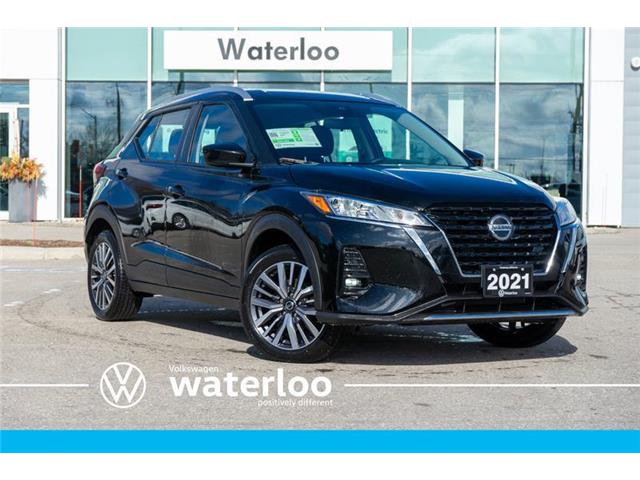 2021 Nissan Kicks SV (Stk: D25090) in Waterloo - Image 1 of 15