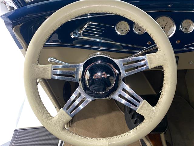 1934 Ford Roadster Convertible  (Stk: 800328) in Watford - Image 21 of 46