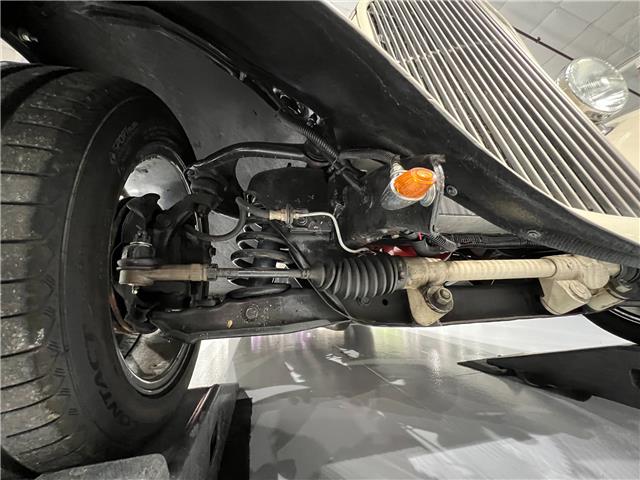 1934 Ford Roadster Convertible  (Stk: 800328) in Watford - Image 37 of 46